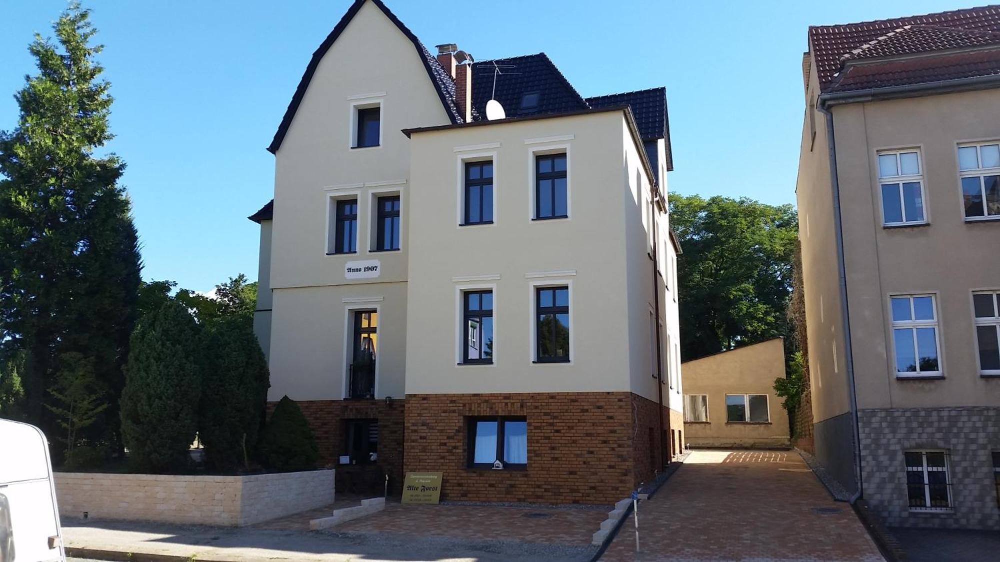 Guest House Altes Forstamt 埃伯斯瓦尔德菲诺 外观 照片